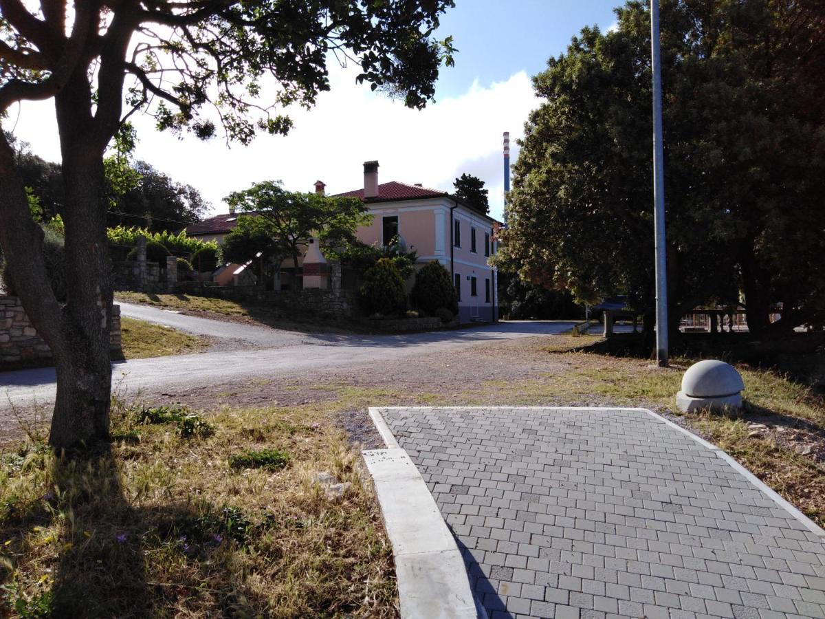 Apartmani Zupanic Koromačno المظهر الخارجي الصورة
