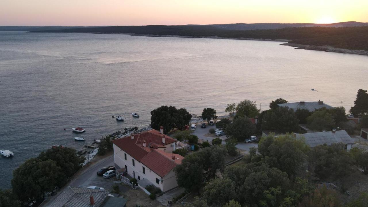 Apartmani Zupanic Koromačno المظهر الخارجي الصورة