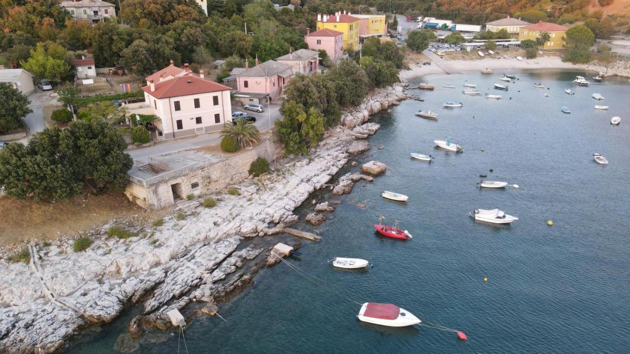 Apartmani Zupanic Koromačno المظهر الخارجي الصورة