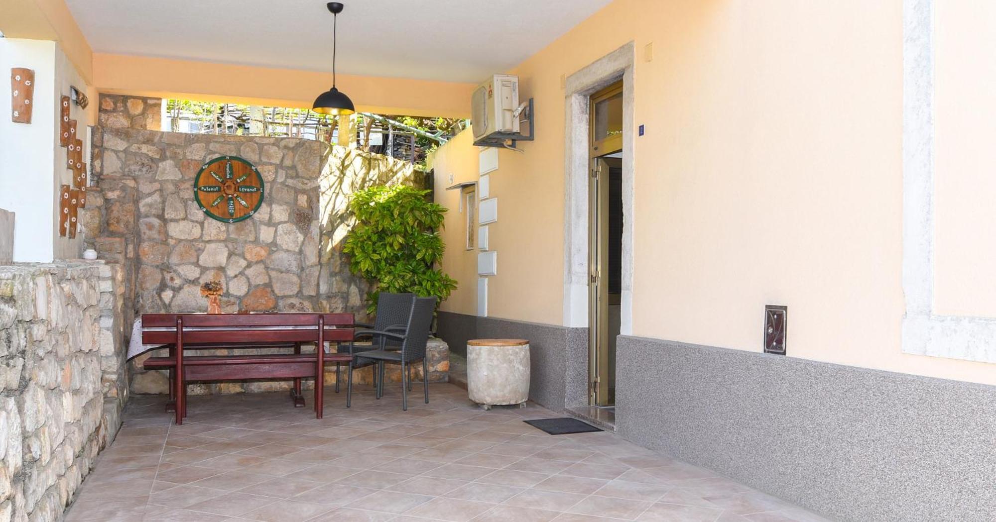 Apartmani Zupanic Koromačno المظهر الخارجي الصورة